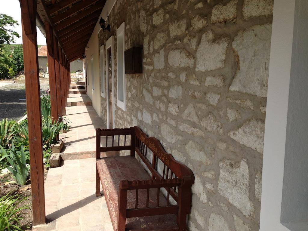 Cziroka Vendeghaz Apartment Tolcsva Exterior photo